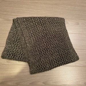 EDDIE BAUER CROCHET INFINITY SCARF